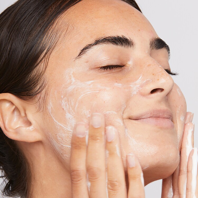 Active Clearing Skin Wash