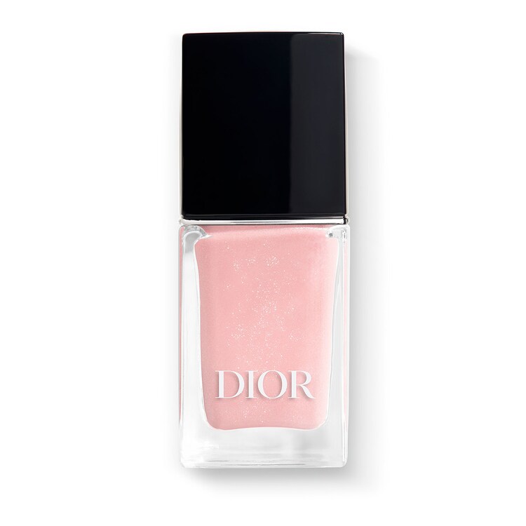 Dior Vernis – Lak na nehty s gelovým efektem v couture barvách