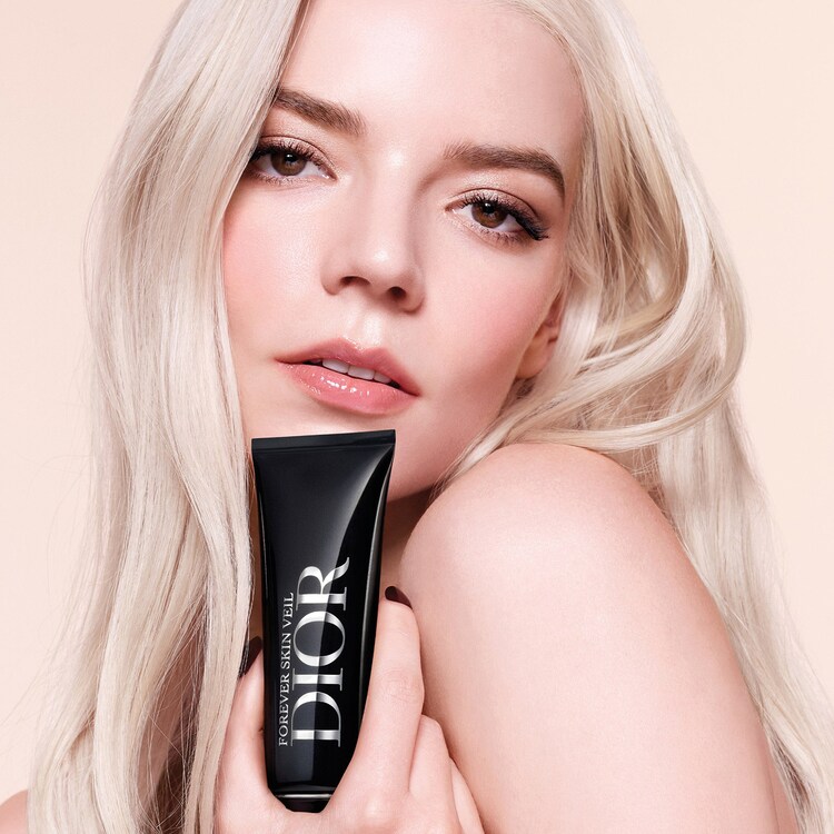 Dior Forever Skin Veil – Báze pod makeup, glow finiš, SPF 25 PA++