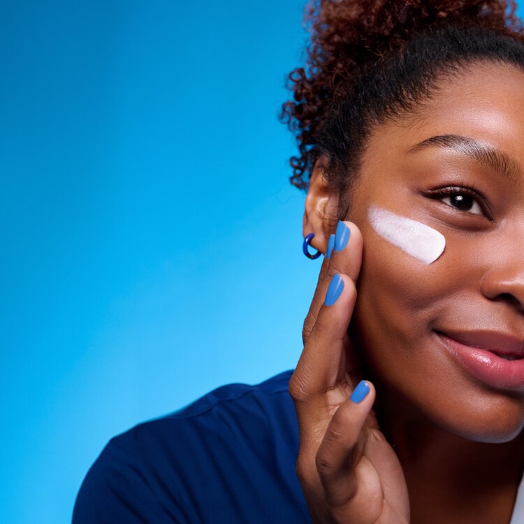 Dermaclear™ - Peeling Etkili Günlük Temizleyici
