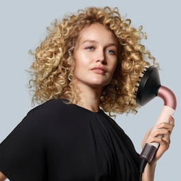 Dyson Supersonic r&trade; Curly + Coily - Su&scaron;ilo za kovrčavu i spiralno kovrčavu kosu