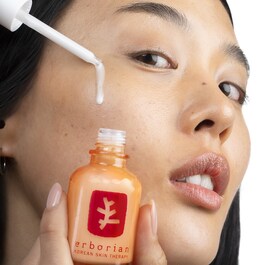 Skin Therapy - Noćni serum za vi&scaron;estruku obnovu kože