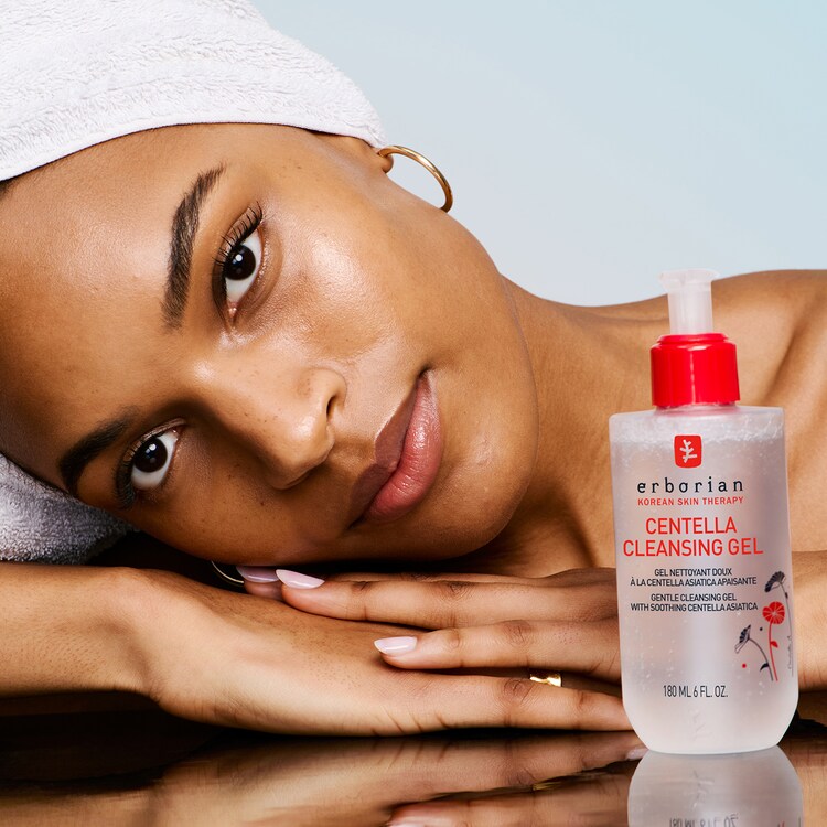 Centella Cleansing Gel - Gel limpiador relajante con Centella Asiática