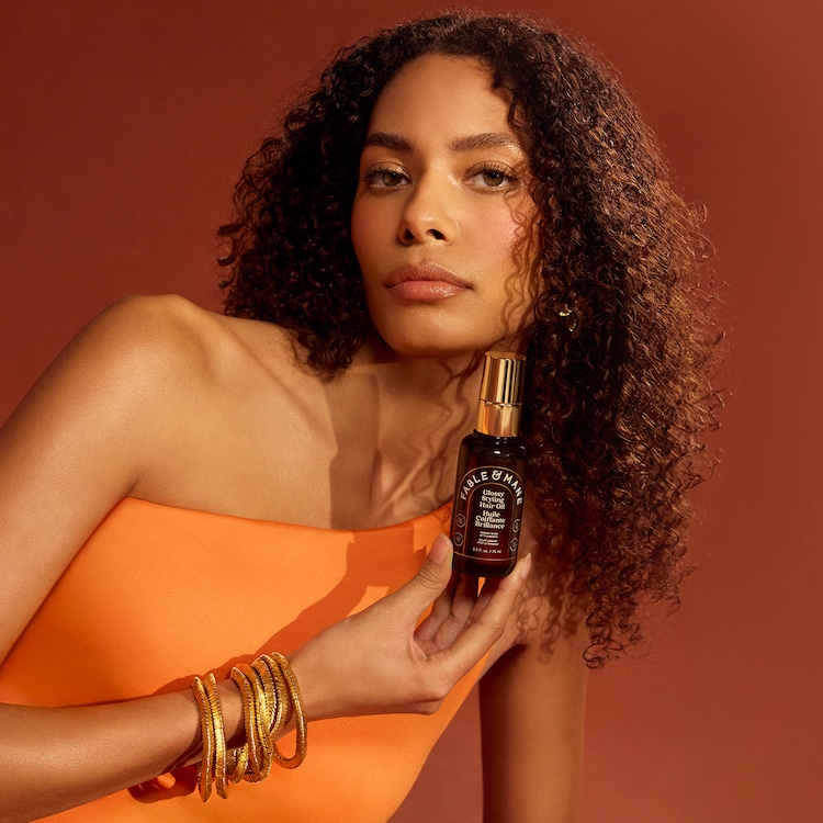 Glossy Styling Hair Oil - Olio modellante lucidante allo shikakai