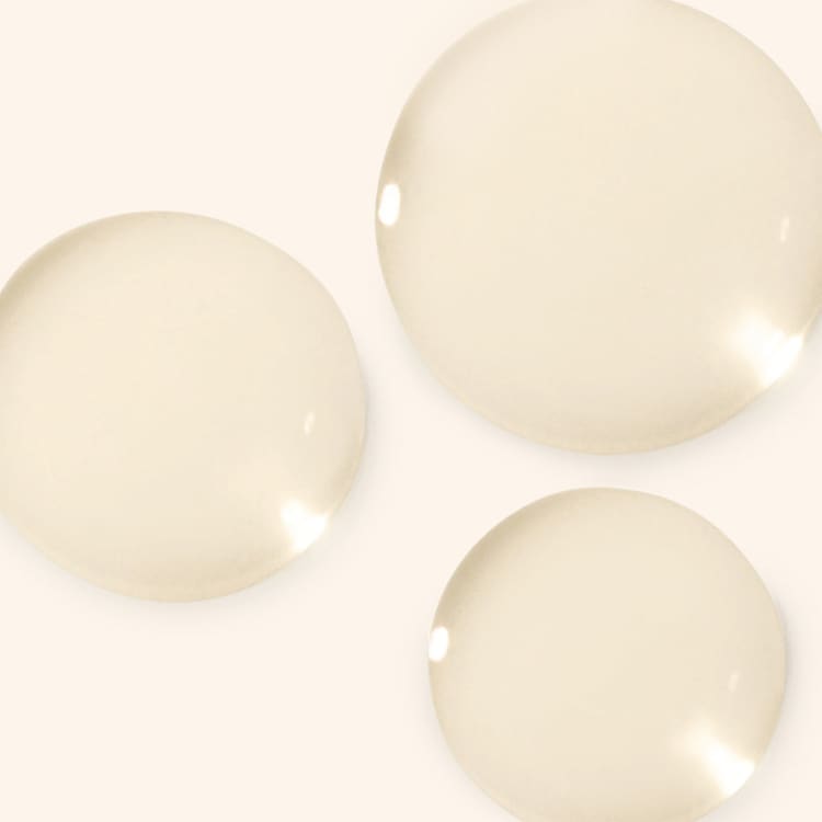 Moisturizing Volume Spray - Strengthens and adds volume to strands