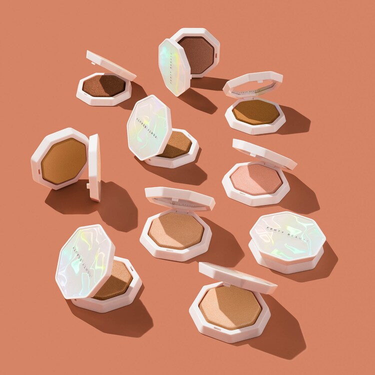 Demi' Glow Light - Diffusing Highlighter
