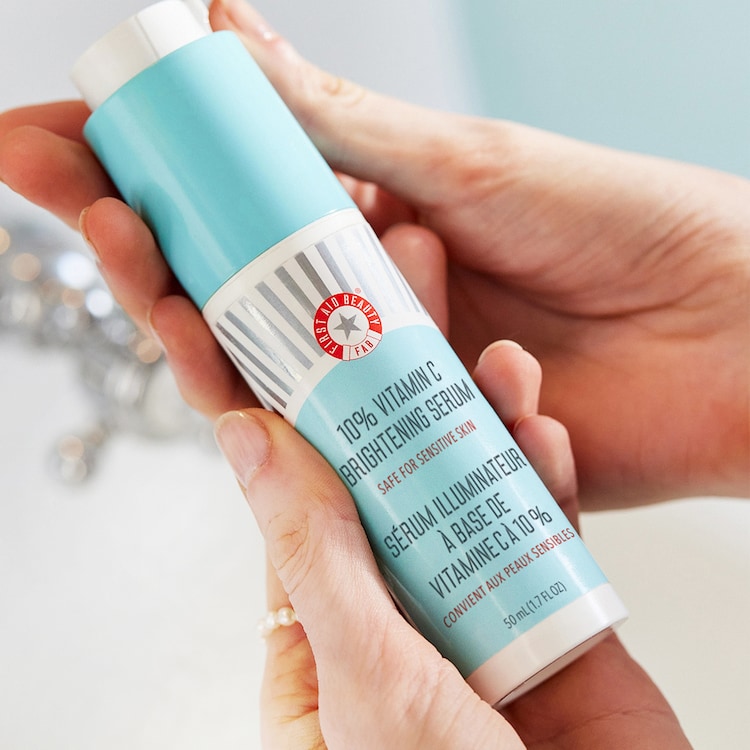 10% Vitamin C Brightening Serum - Ser iluminator cu 10% vitamina C