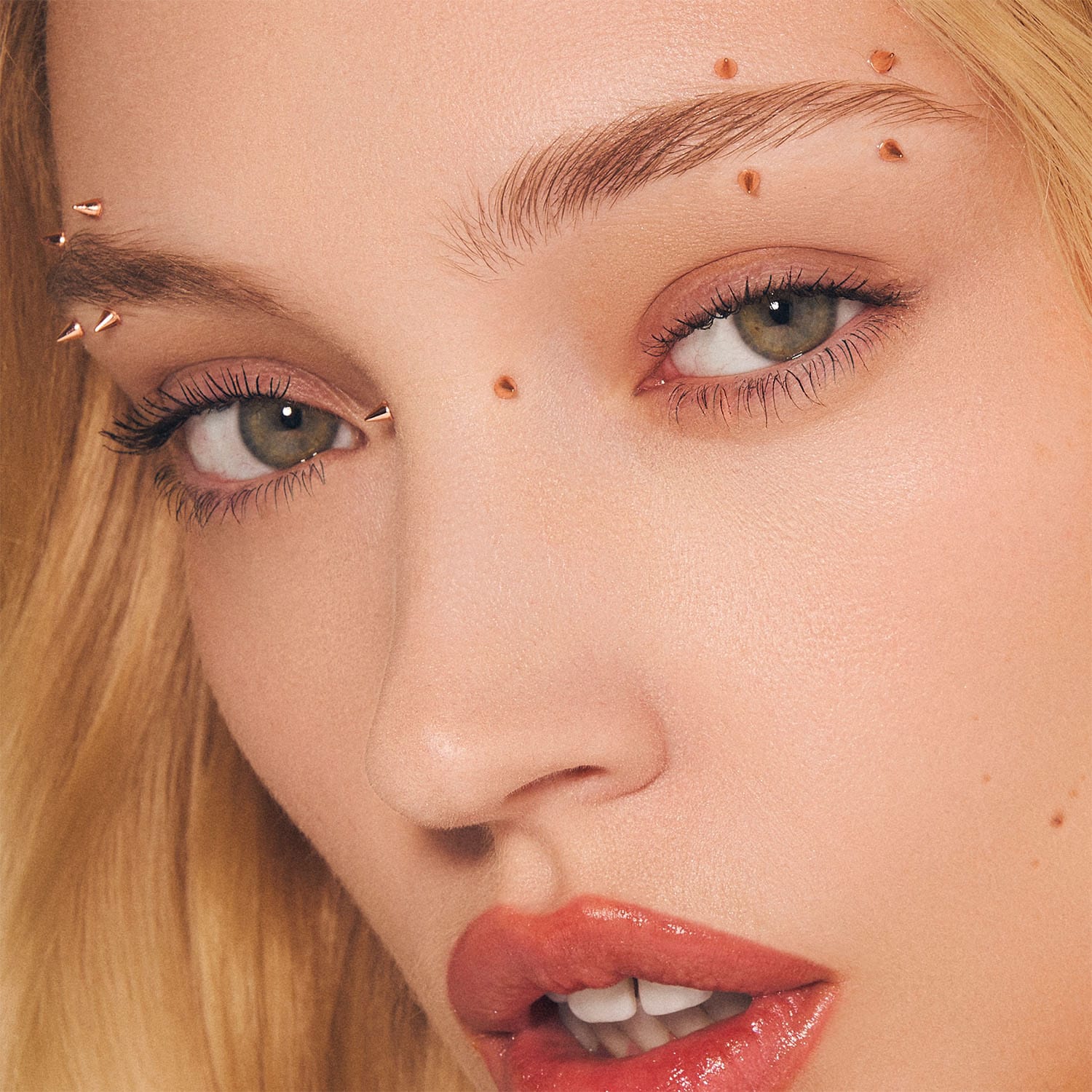 Self-Adhesive Face Studs - Bold Metallic