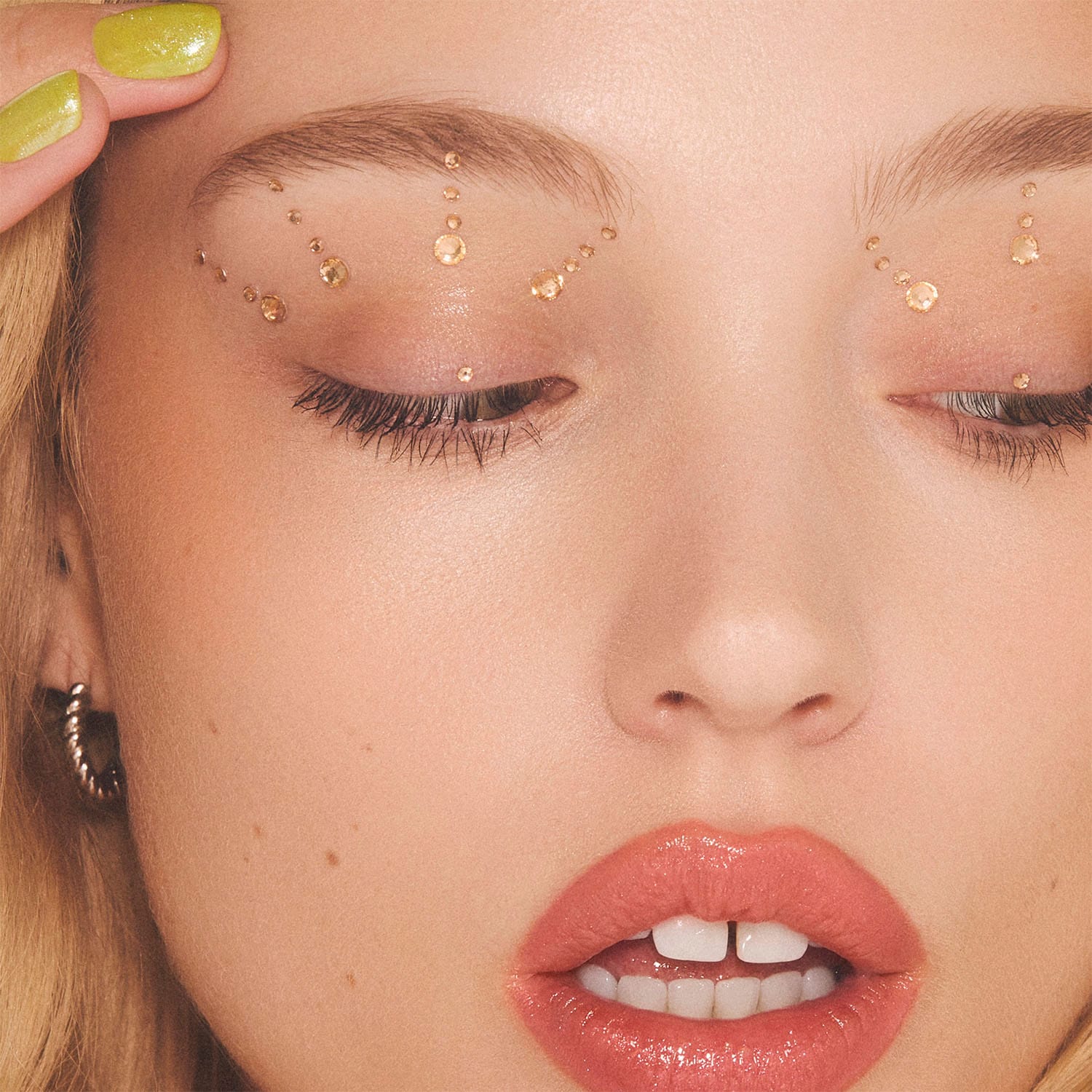 Self-Adhesive Face Gems - Crystalline Nude
