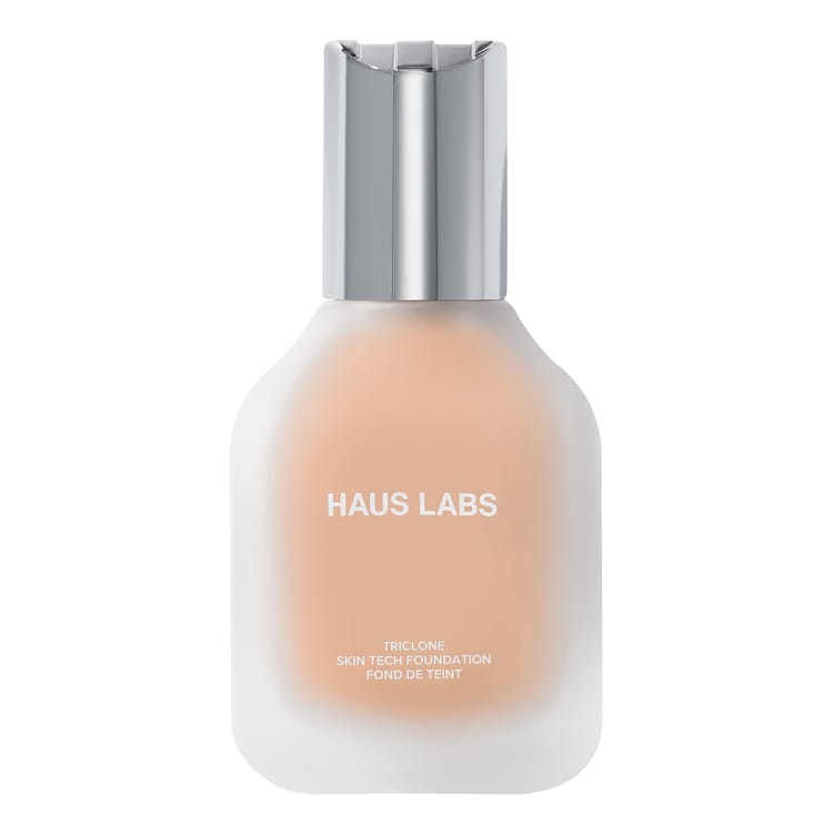 Triclone Skin Tech Foundation - Medium täckning med fermenterad arnica