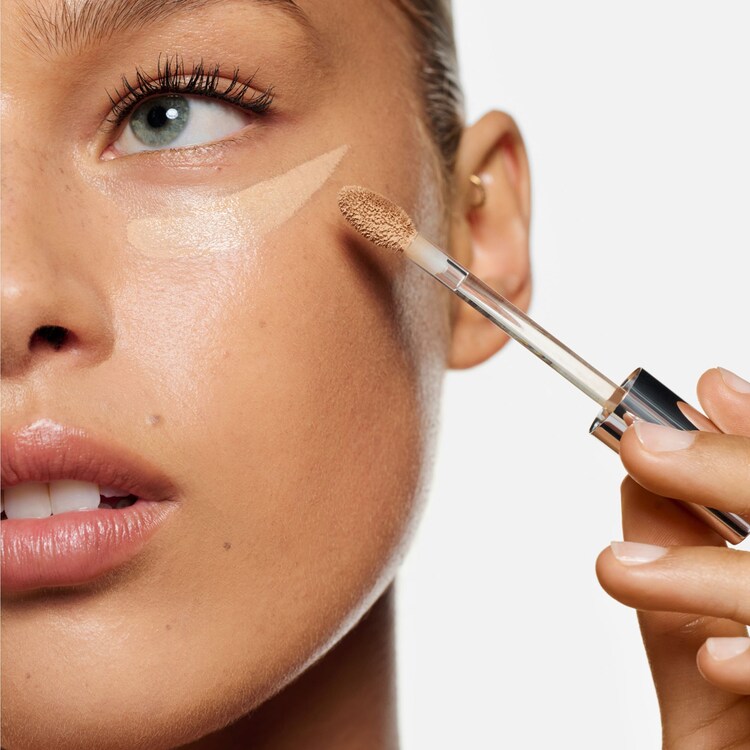 Triclone Skin Tech Hydrating Concealer - Correcteur à l'arnica fermentée