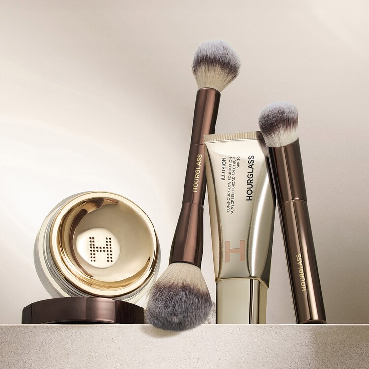 Luminous Glow Foundation SPF 30 - Glow-Foundation mit LSF 30