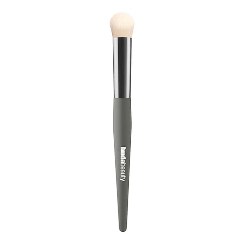 HUDA BEAUTY - Undereye Buff Brush
