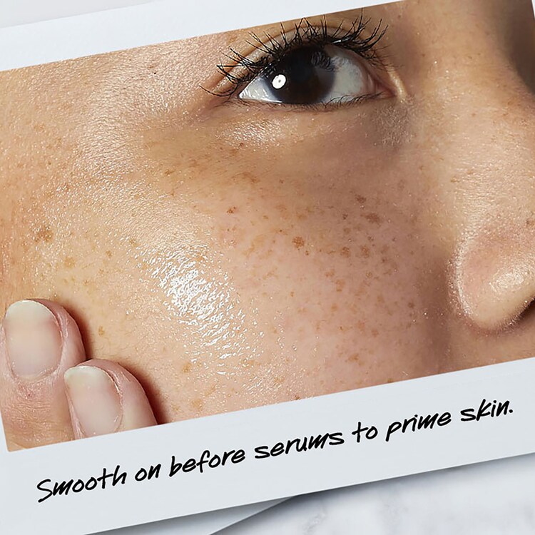 Iris Extract Activating Treatment Essence