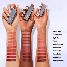 Weightless Lip Color - Njegujući satenski ruž za usne