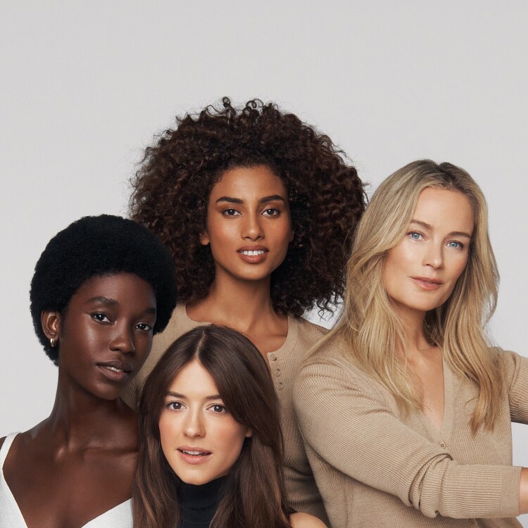 Double Wear<br>Stay-in-Place Longwear Matte Foundation - Matný make-up