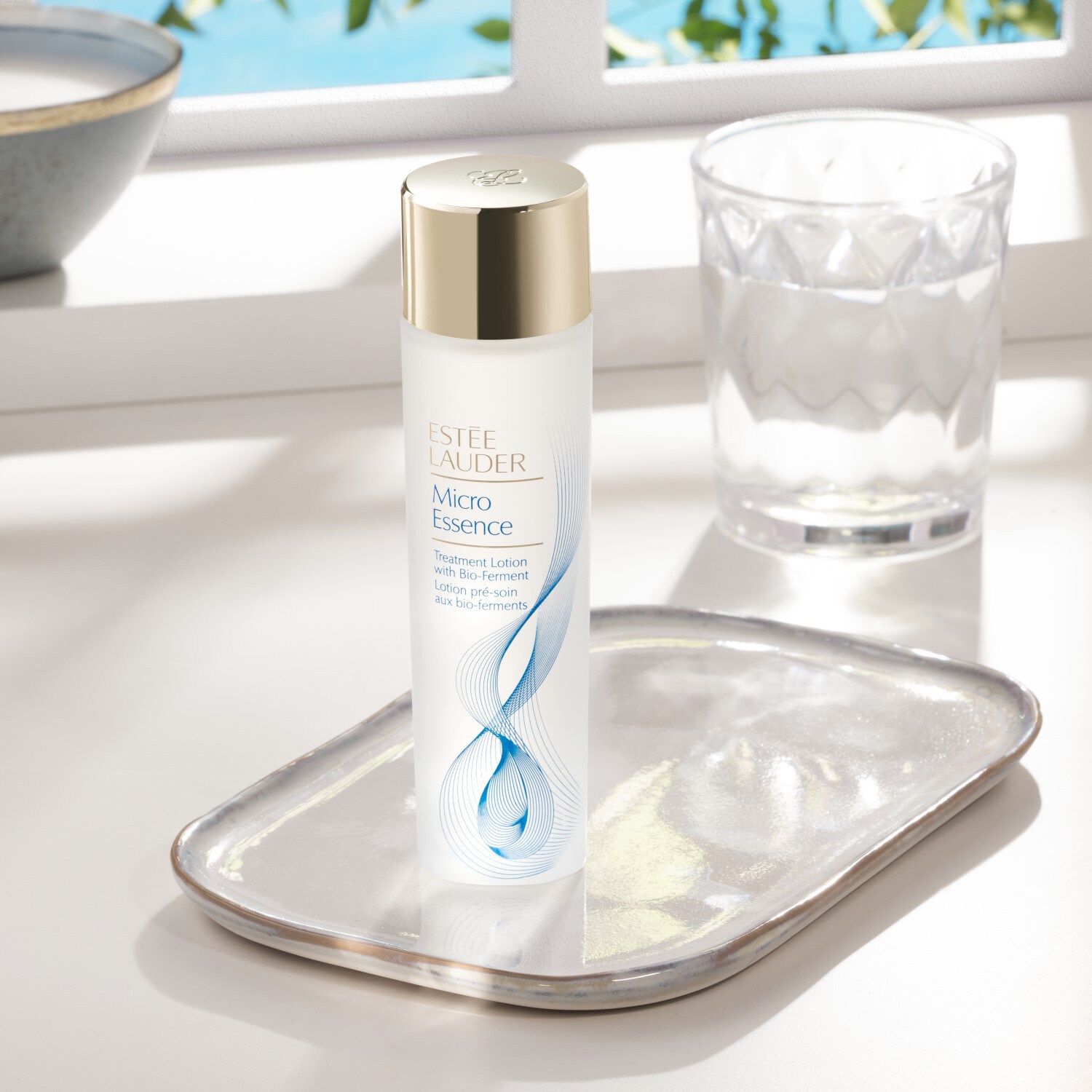 ESTEE LAUDER Micro Essence Treatment Lotion with Bio-Ferment Эссенция для лица