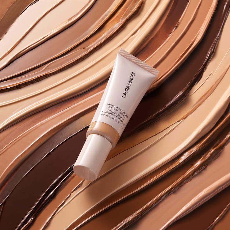 Tinted Moisturizer Natural Dewy - Crème Teintée Naturelle