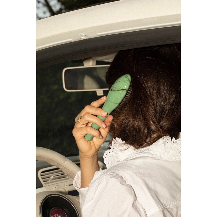 N.02 La Petite Brosse Démêlante & Soin - L'Indispensable 