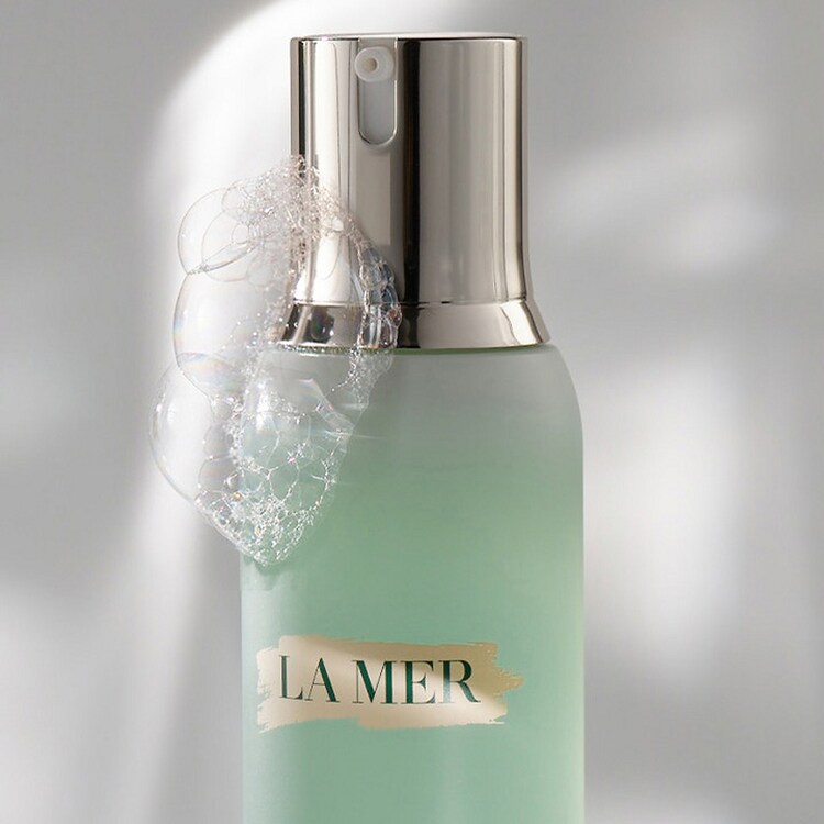 The Energizing Gel Cleanser