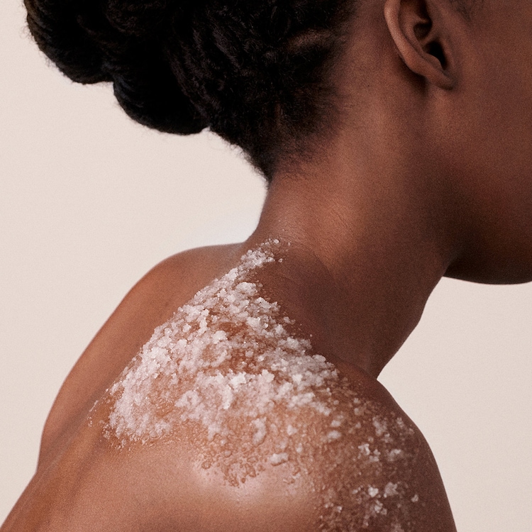 La Perla Beauty - Energetyzujący peeling solny do ciała na bazie olejów REFIL