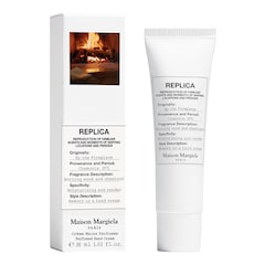 Replica By The Fireplace - Cr&egrave;me Pour Les Mains Bois&eacute;e Ambr&eacute;e , MAISON MARGIELA