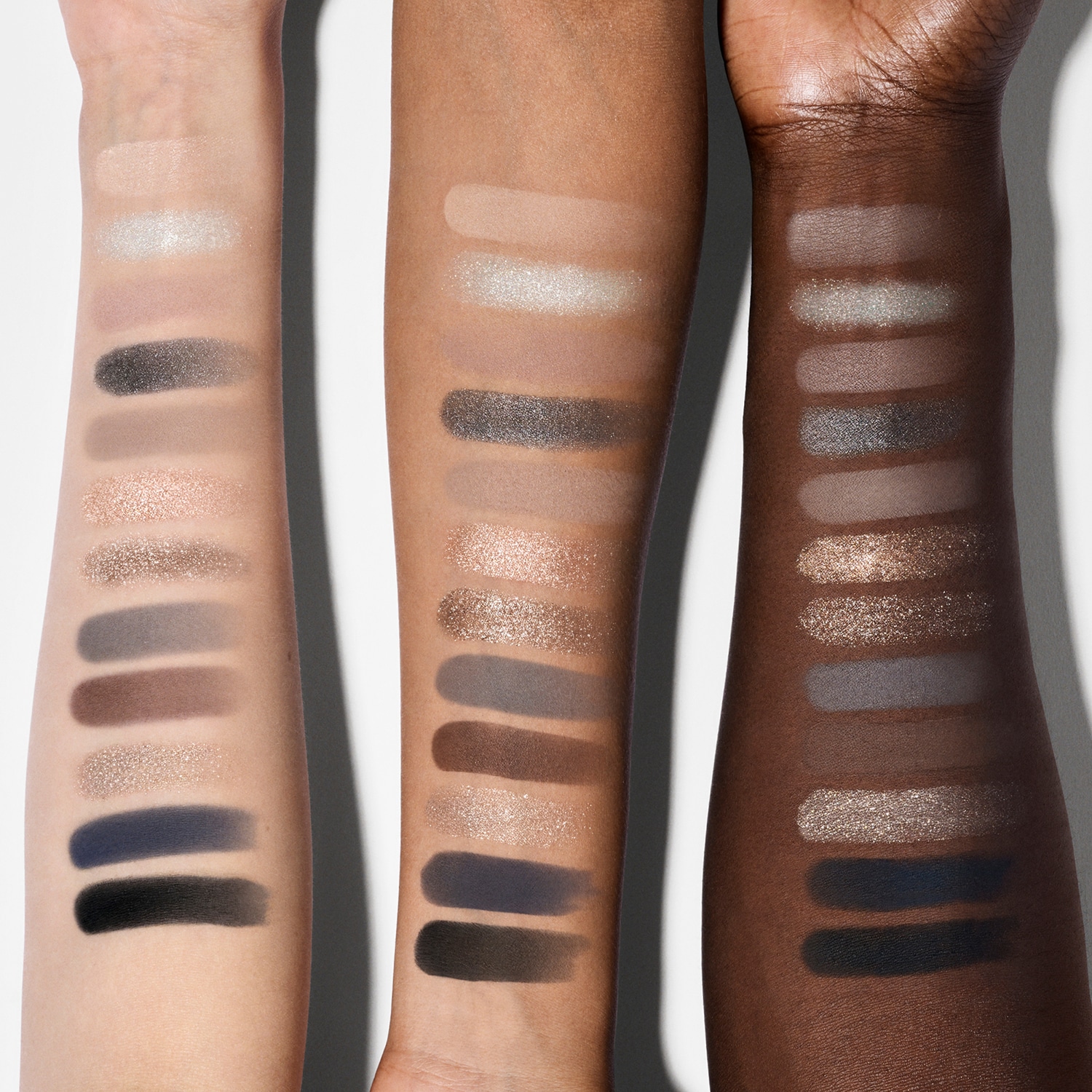 Ethereal Eyes Eyeshadow Palette: Moonlight – Paletă de farduri de