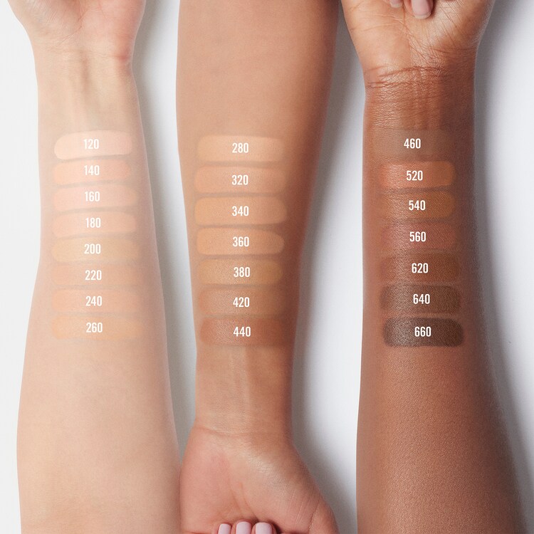 Anticernes Illuminant Surrealskin™ - Aufhellender Concealer