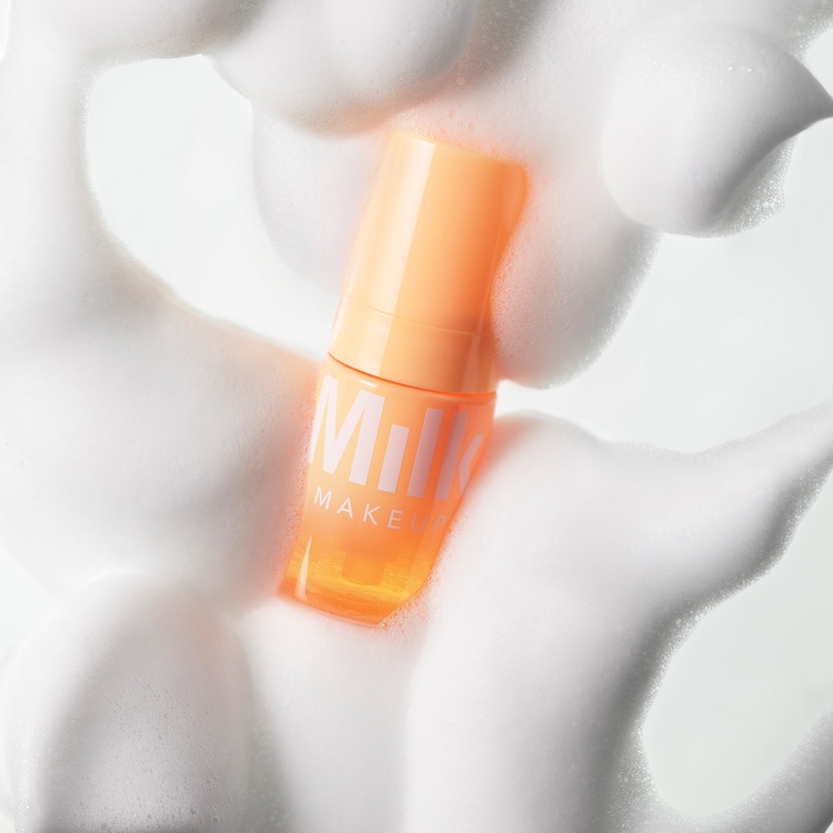 Cloud Glow Primer - Base de maquillaje iluminadora en espuma