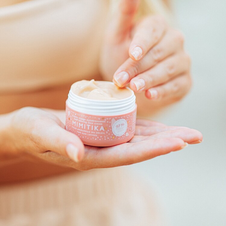 Self Tanning Face Cream - Creme Facial Auto bronzeador 