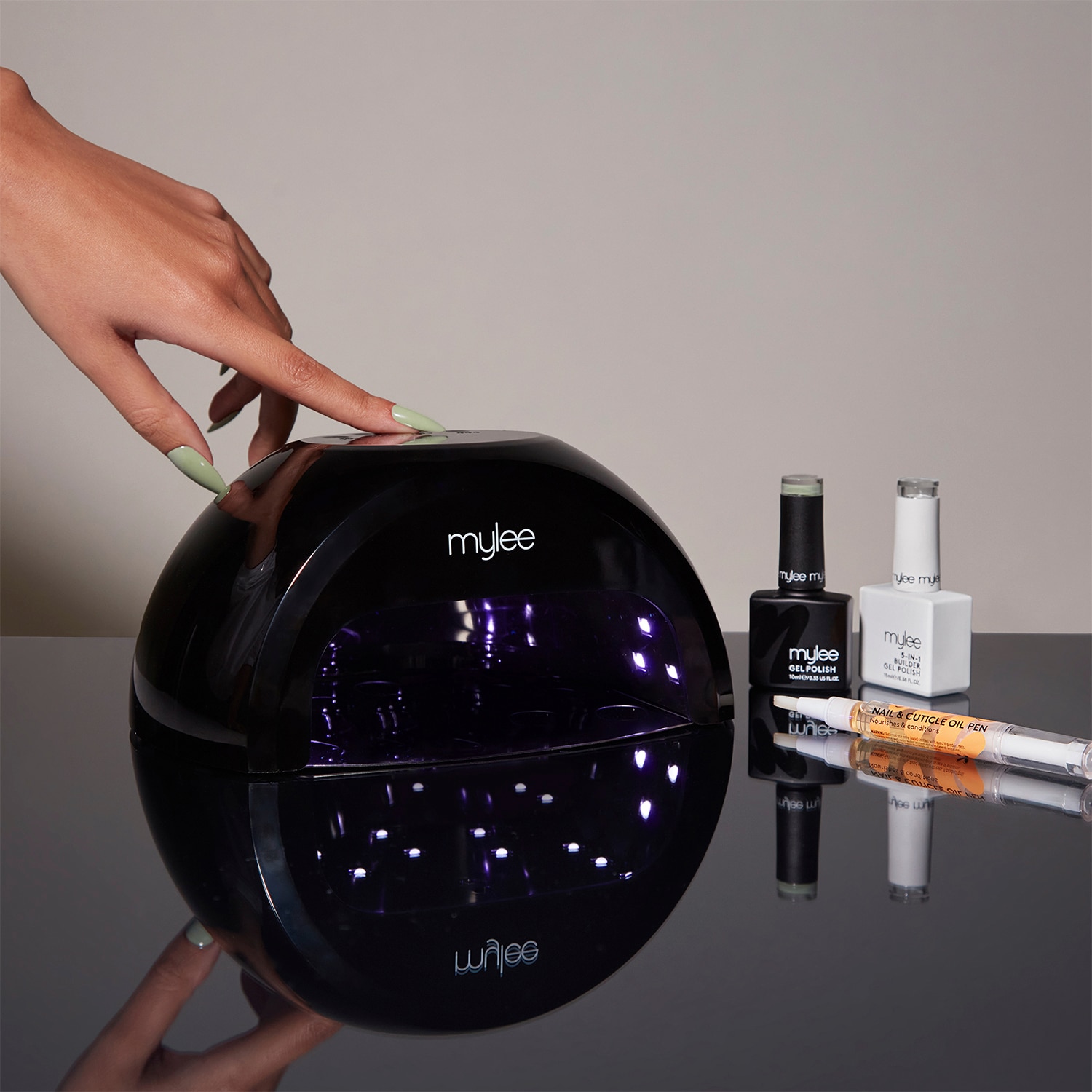 Grande LED Nail