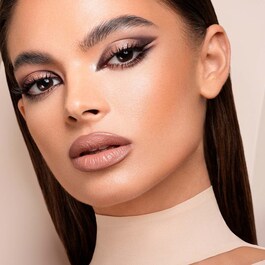 I Need A Nude Eyeshadow Palette - paleta sjenila za oči u nude nijansama