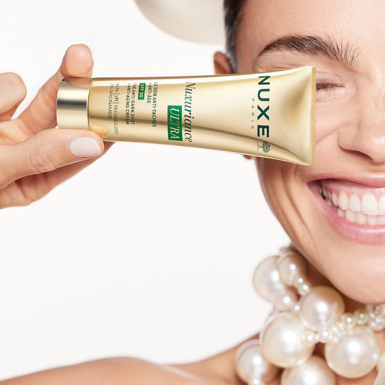 Nuxuriance Ultra - Creme Anti-manchas + Antienvelhecimento SPF30