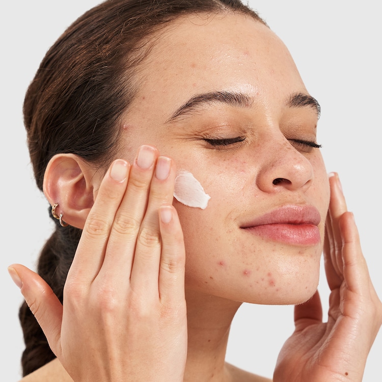 Reinigender Salicylsäure-Booster - Serum gegen Unreinheiten