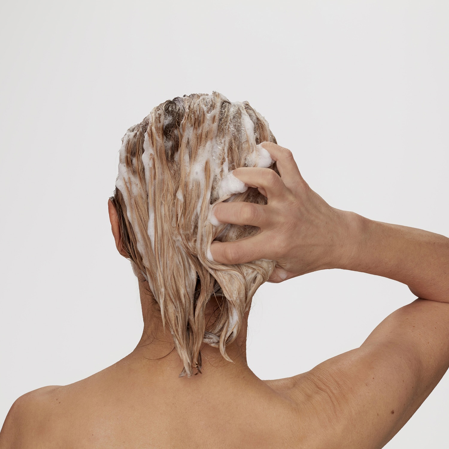 Body Building Weightless Shampoo