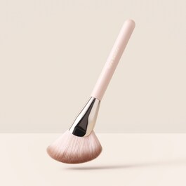 Warm Wishes Angled Powder Brush - Kutni kist za puder