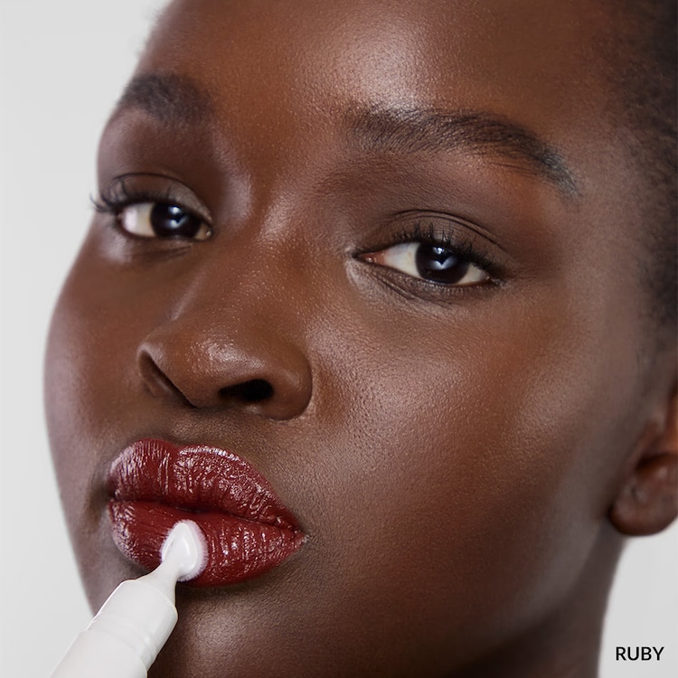 Lipstick - Flüssiger feuchtigkeitsspendender Lippenstift mit Satin Finish