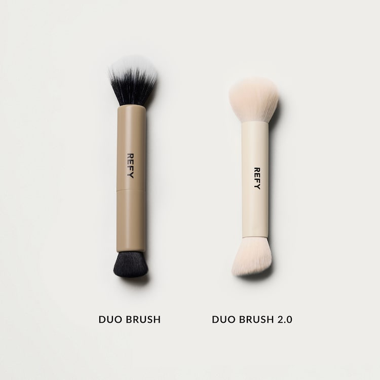 Duo Brush 2.0 - Πινέλο διπλού άκρου για bronzer και ρουζ σε υγρή μορφή