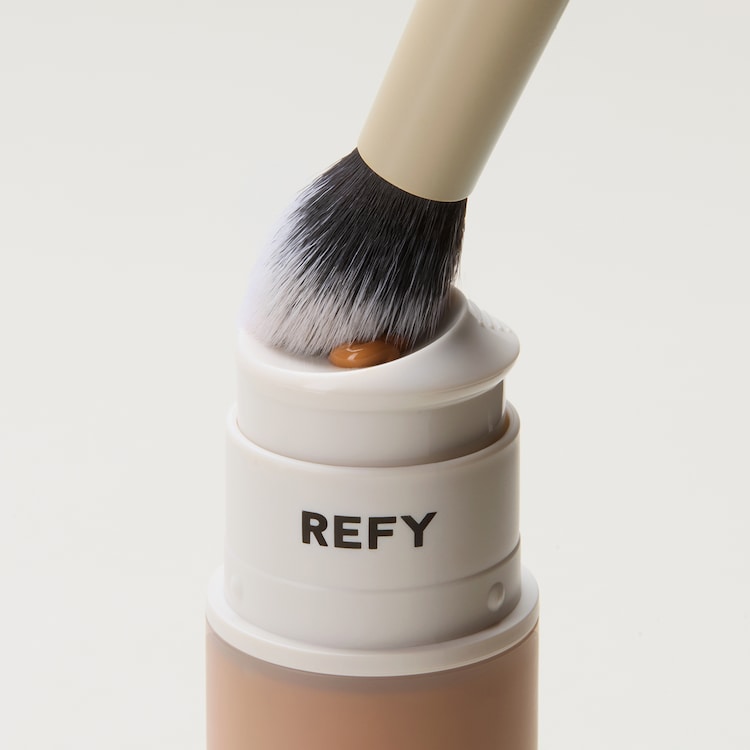 Complexion Brush - Πινέλο με διπλό άκρο για σβήσιμο και άπλωμα του μακιγιάζ