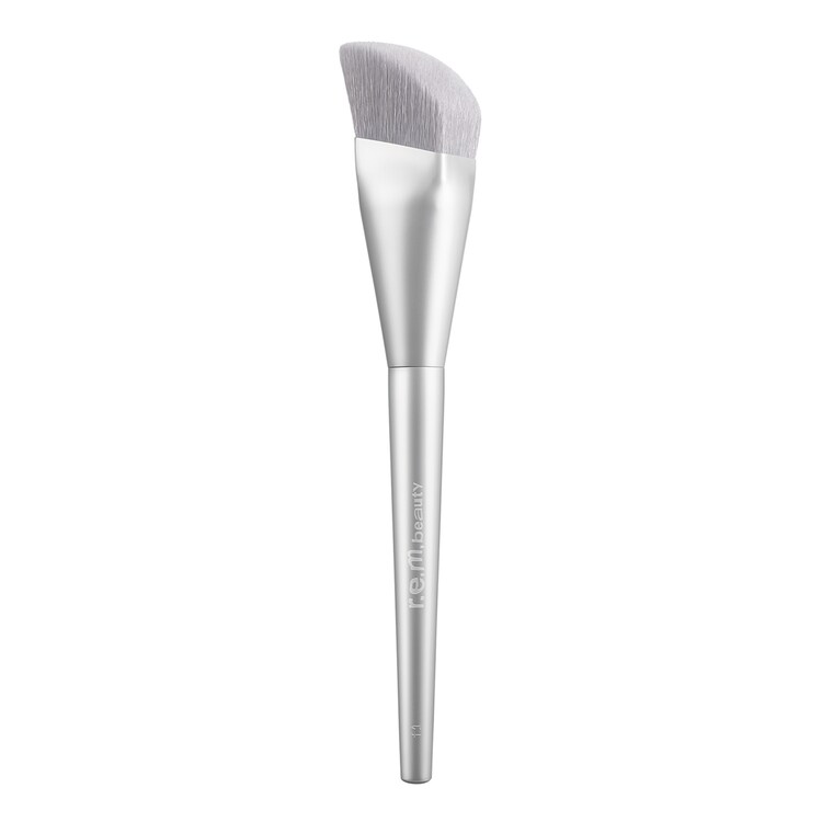 F1 Foundation Brush