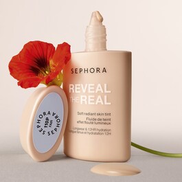 Reveal The Real -  lagani tonirani fluid s blagim sjajem
