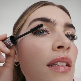 Size Up Waterproof - Vodootporna maskara Trenutni super volumen