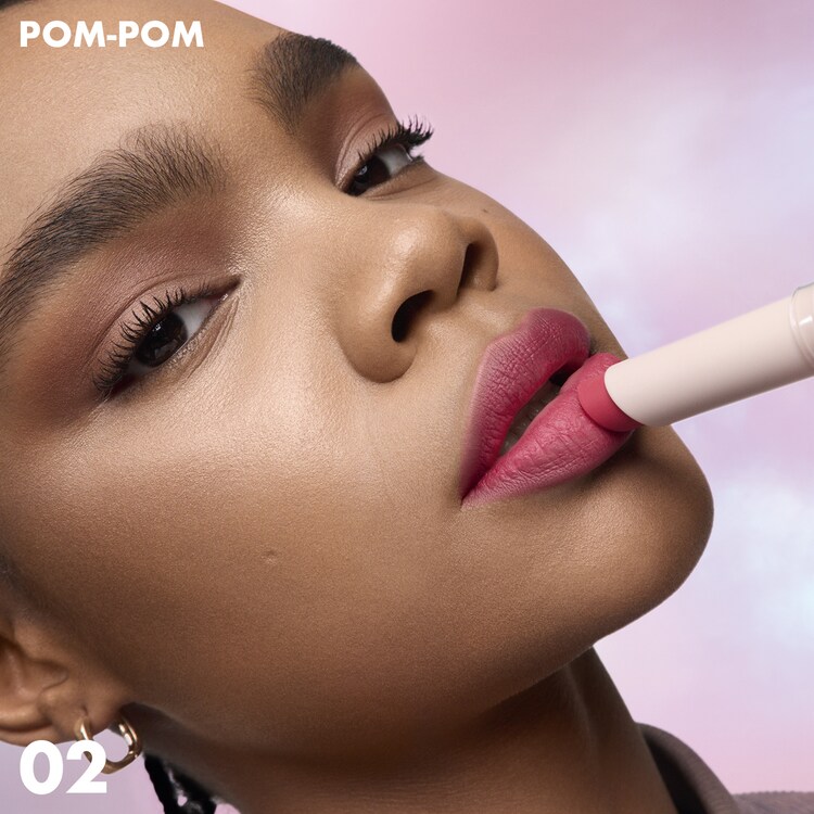 ROUGE IS NOT MY NAME CLOUD MATTE - Weichzeichnender matter Lippenstift