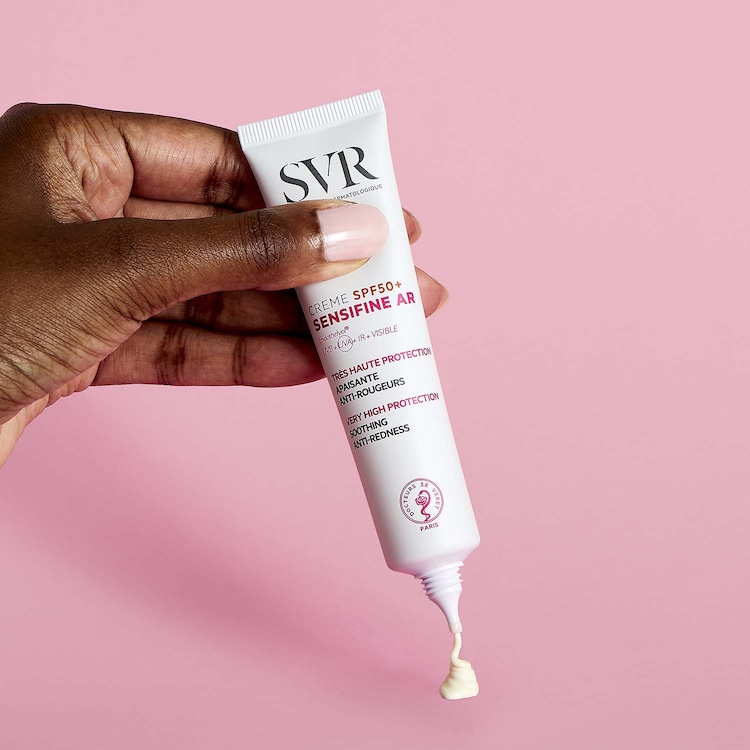 SENSIFINE AR SPF50 - Protección solar facial