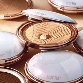 Amazonian Clay Blurring Powder puder 8 g