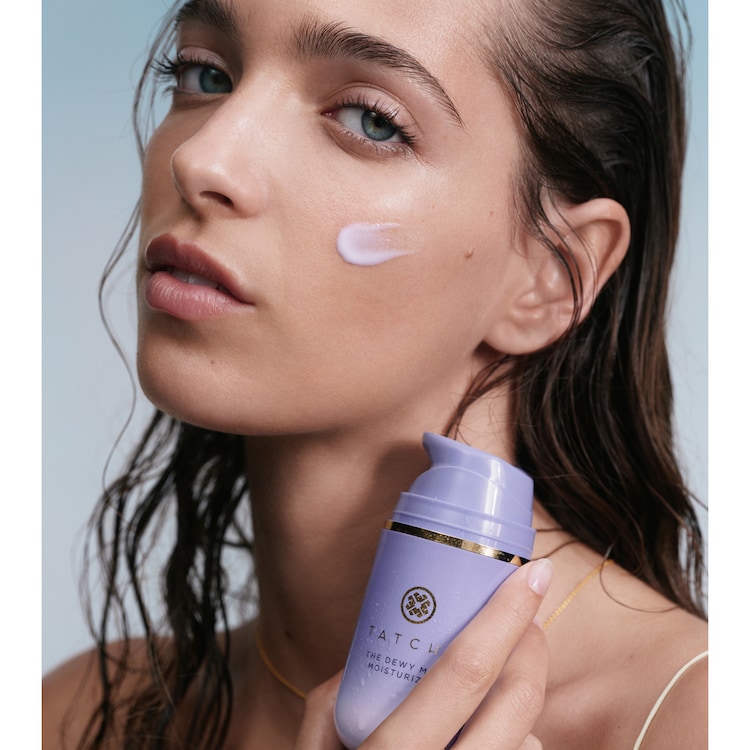 The Dewy Milk Moisturizer - Soin Hydratant 