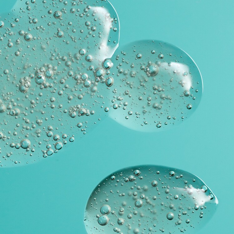 Selfless by Hyram Centella et Thé Vert - Gel Purificante