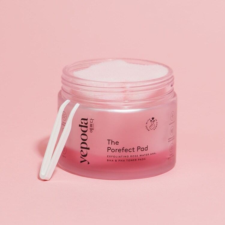 The Porefect Pad – Exfoliační polštářky s růžovou vodou, AHA, BHA a PHA
