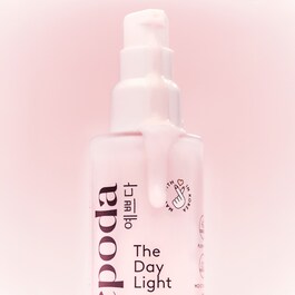 The Day Light - Hidratantna krema bez ulja s ružinom vodicom i niacinamidom