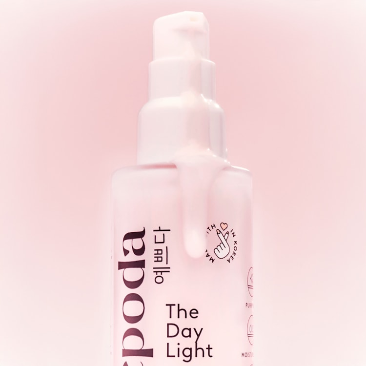 The Day Light – Ενυδατική κρέμα χωρίς λάδι με ροδόνερο και νιασιναμίδη